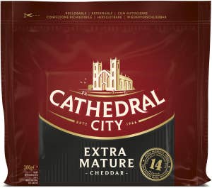 Cathedral City Cheddar Extra Mature Hårdost 34% 14M