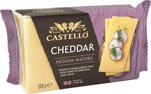 Castello® Cheddar Medium Mature Hårdost 35%