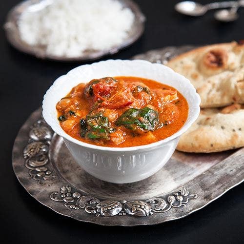 Indisk tofugryta med naanbröd