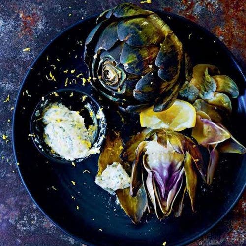 Kronärtskocka barigoule med rört citronsmör