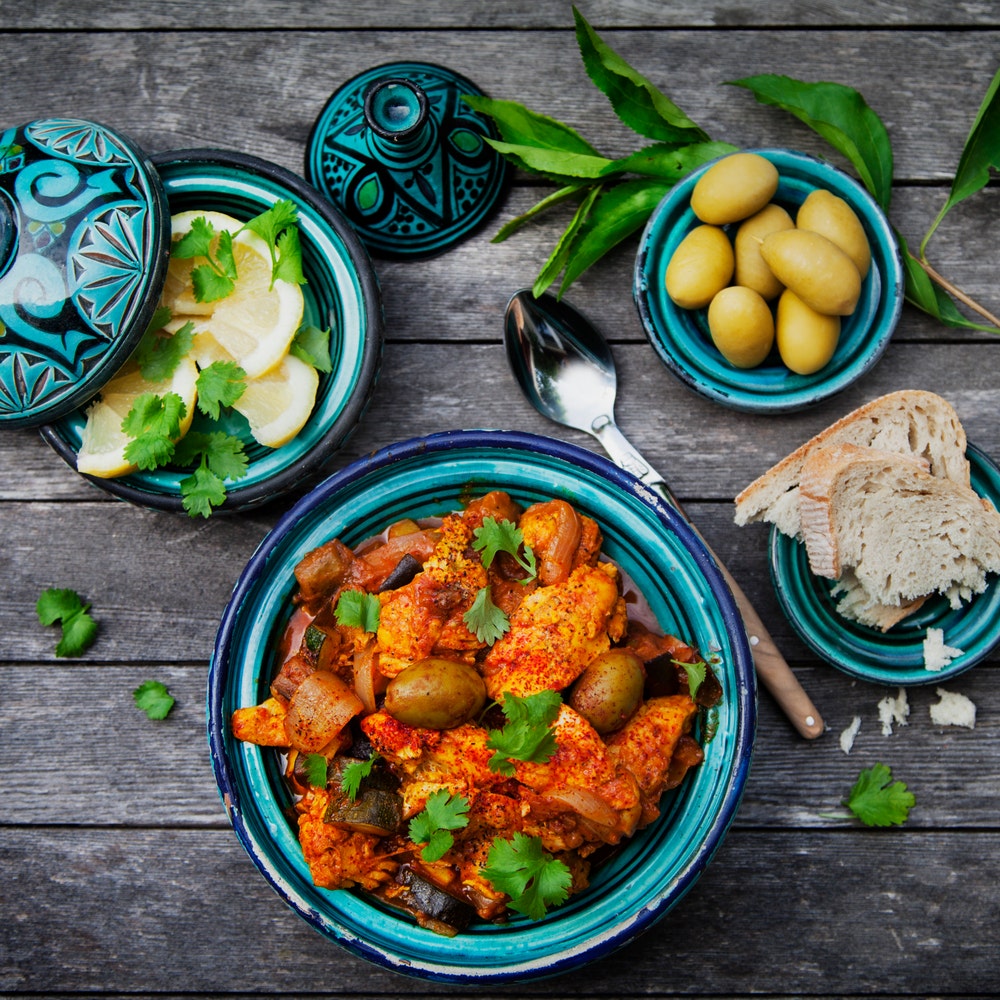 Marockansk fisktagine med saffran och gröna oliver