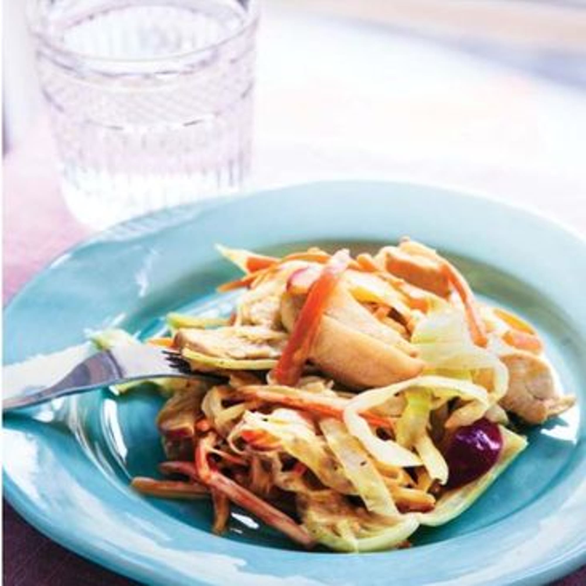 Erik Lallerstedts ljumna kyckling och äppelsallad