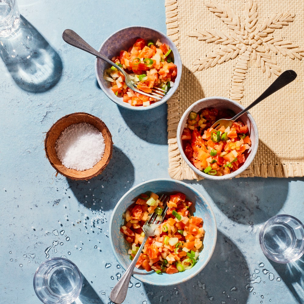 Lomi lomi salmon