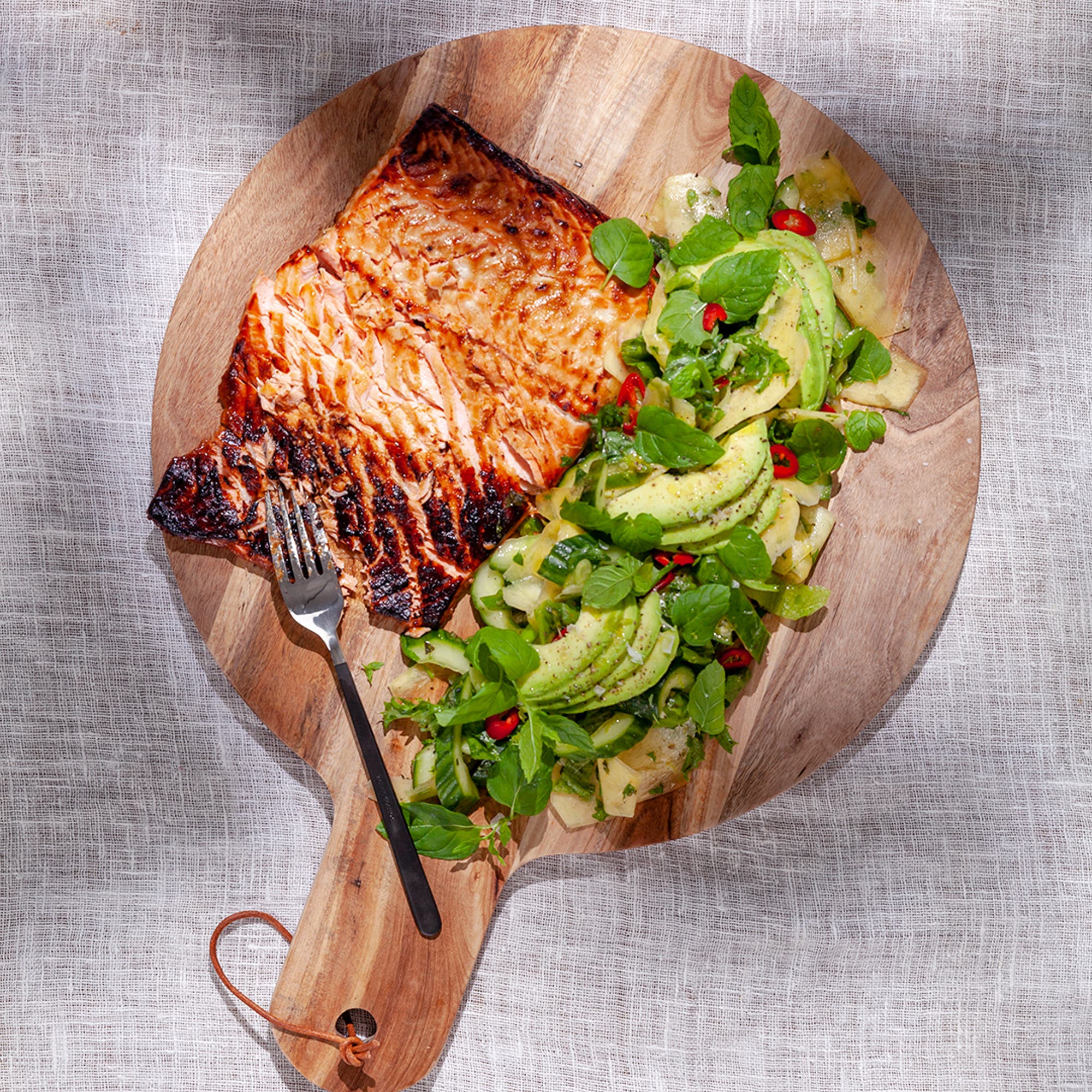 Asiatisk grillad lax med mangosallad