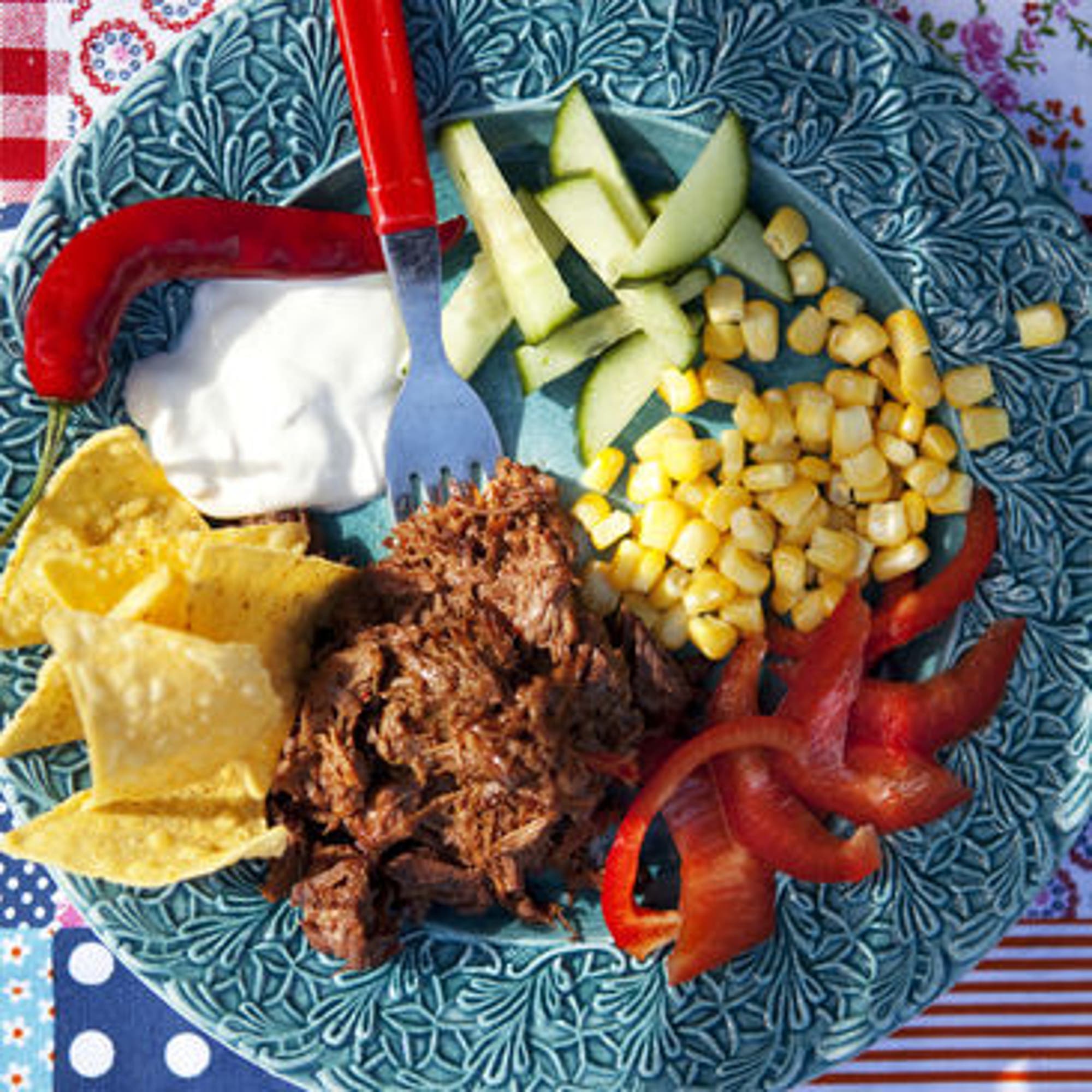 Långkokt chili med tillbehör