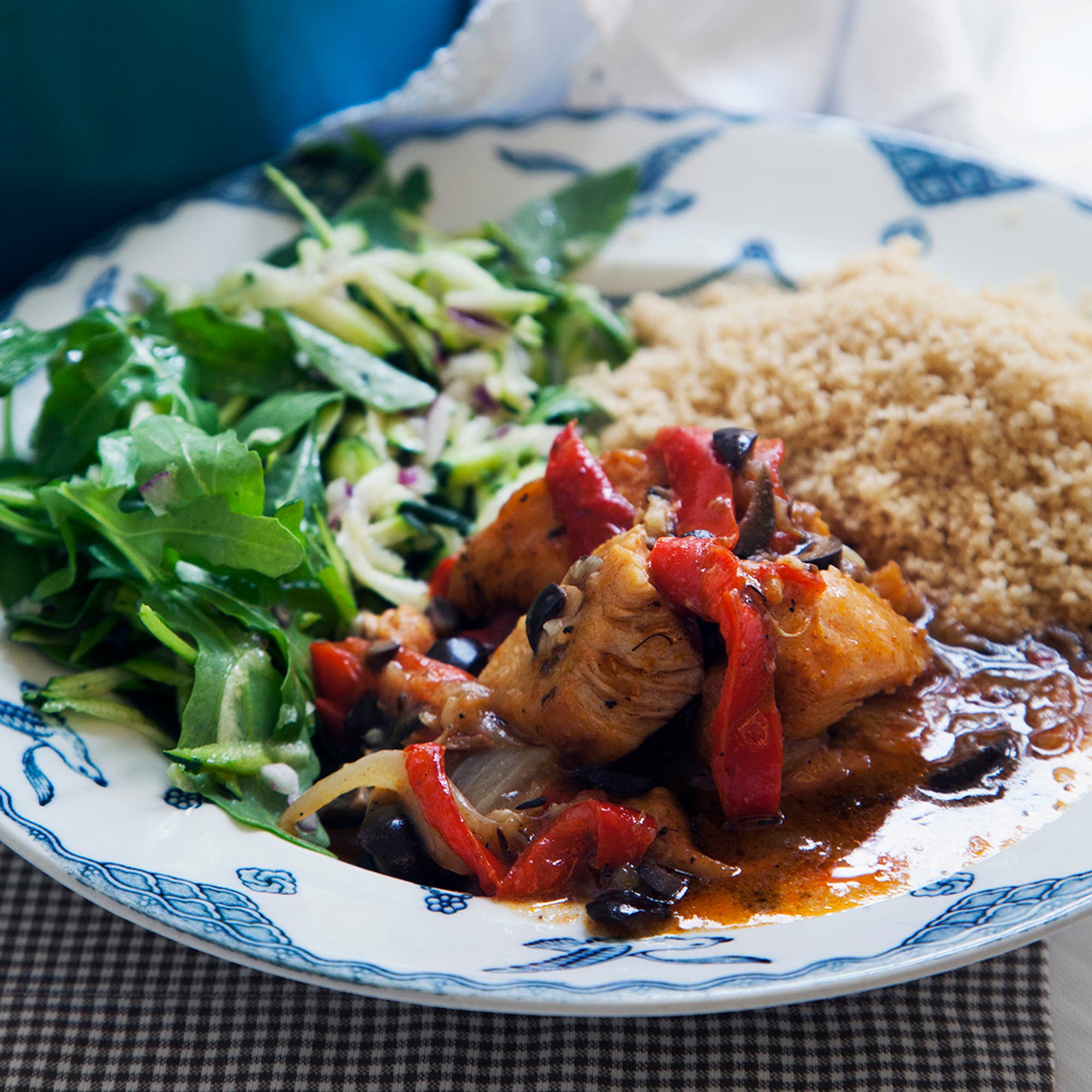 Spansk kycklinggryta med zucchinisallad & couscous