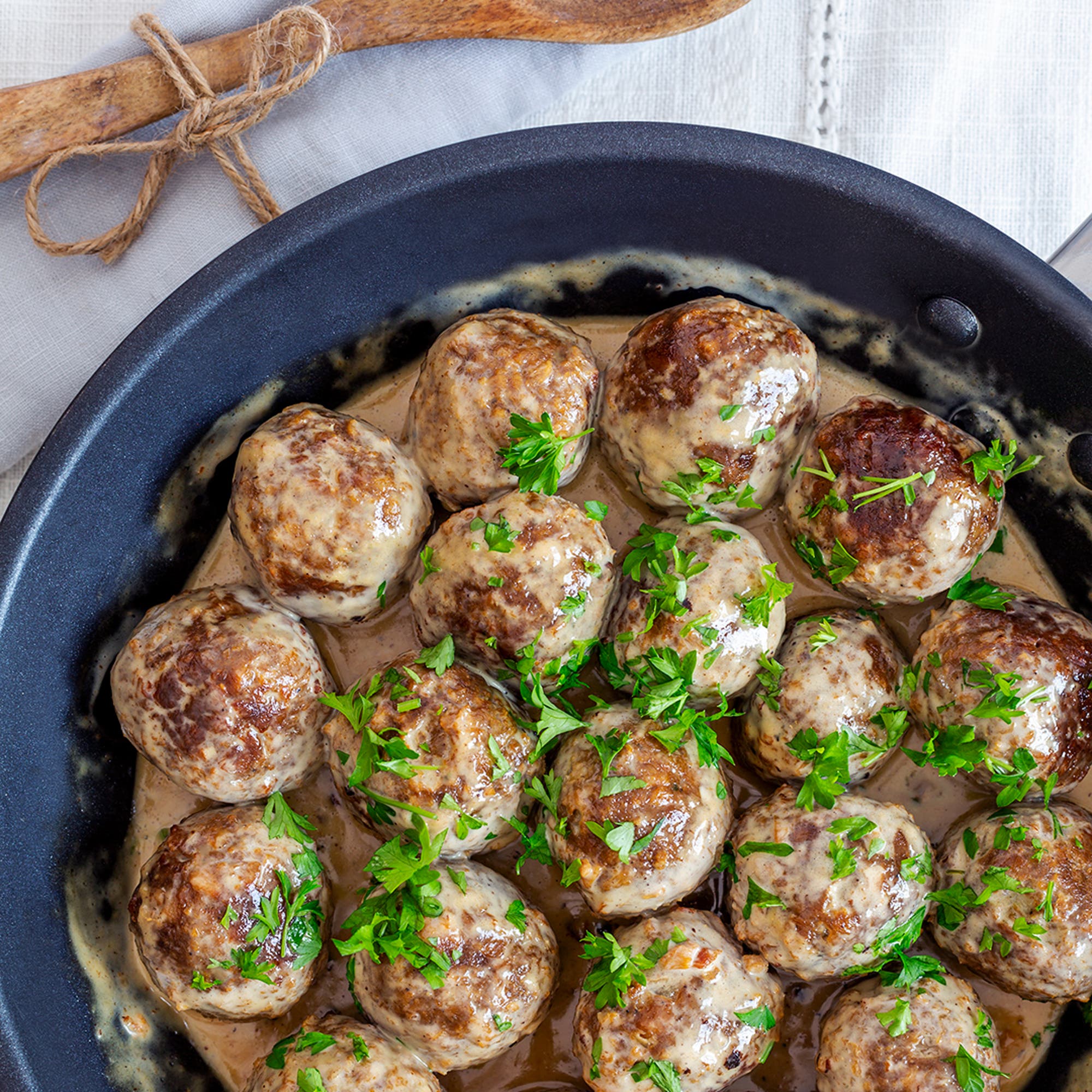 Veganska köttbullar i gräddsås