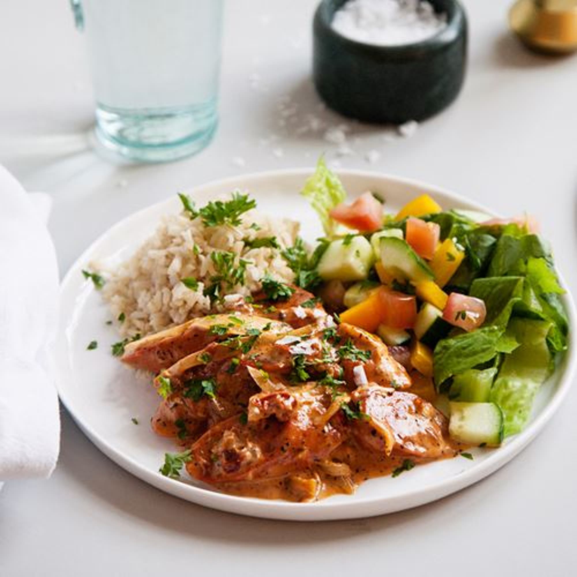 Vegostroganoff med ris och sallad