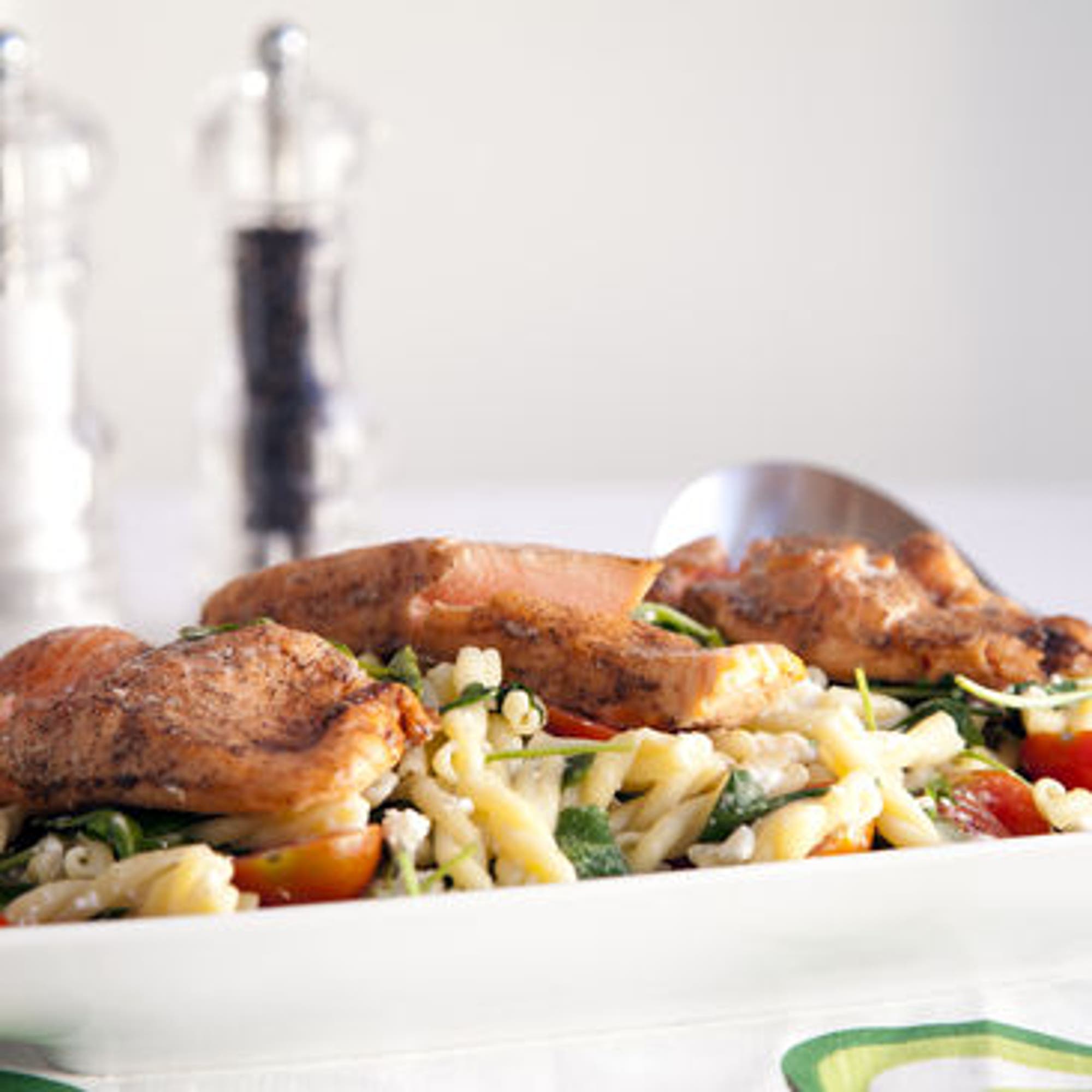 Honungs-& balsamico marinerad lax med fetaostpasta