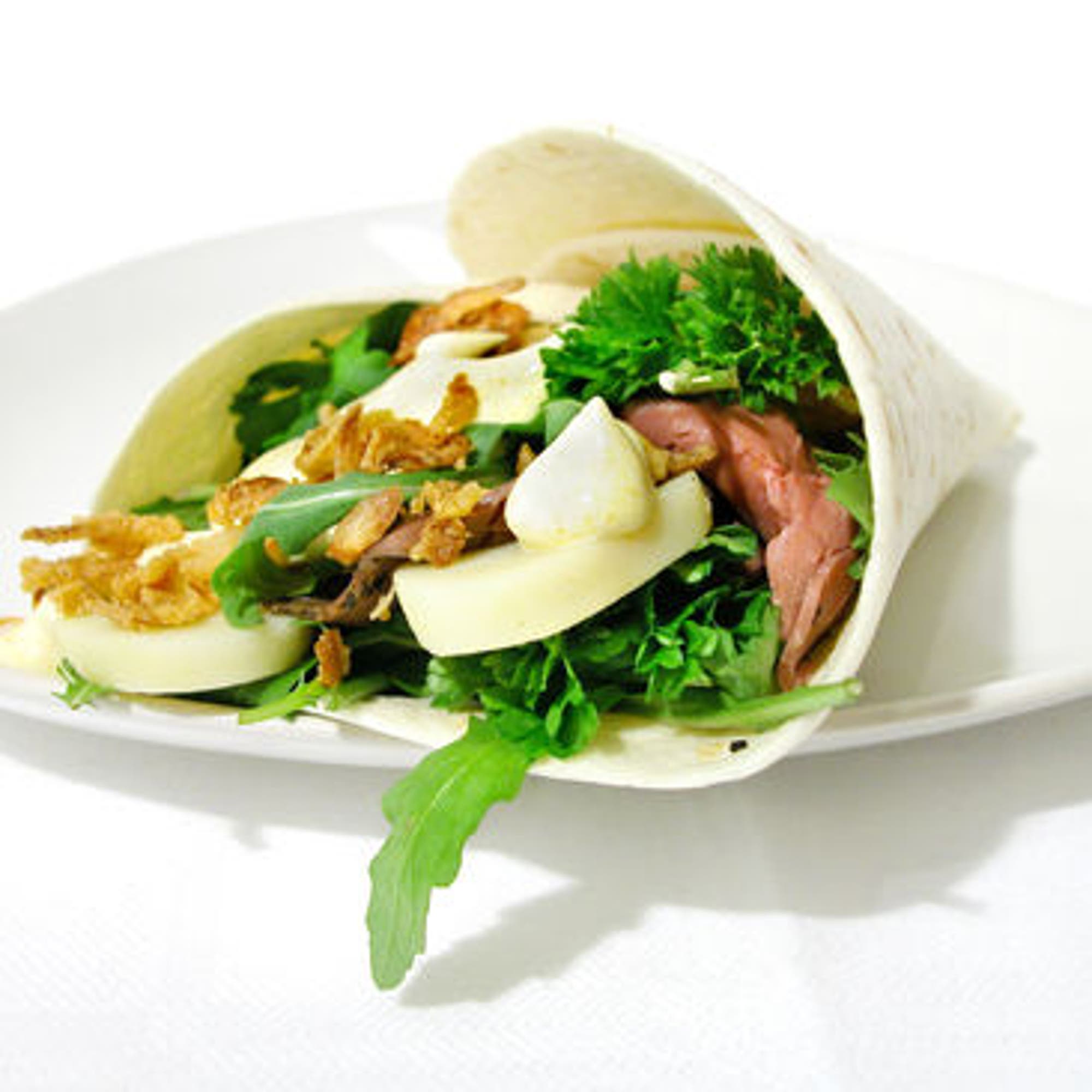 Snabba wraps med rostbiff och currydressing