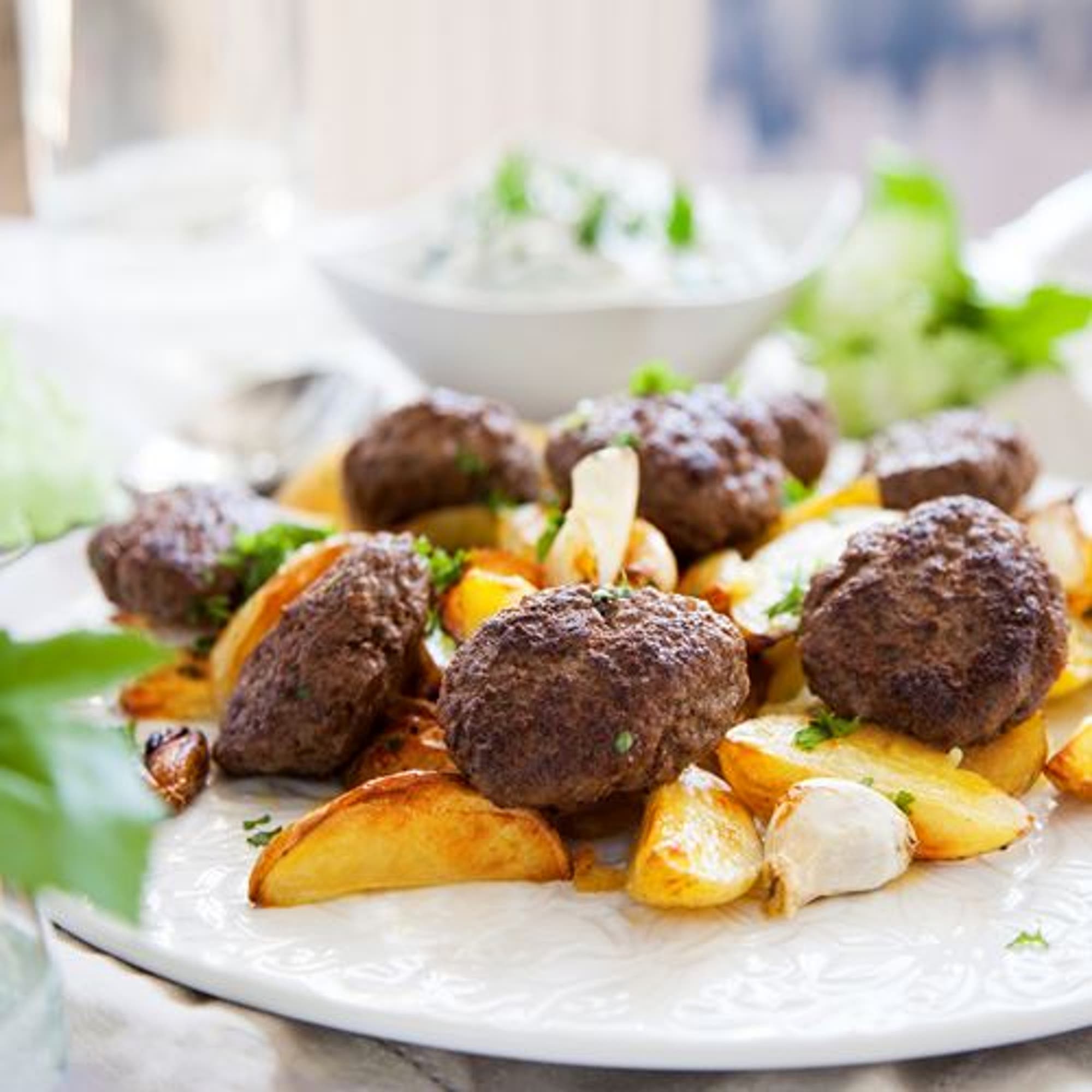 Sandras örtbiffar med yoghurtdressing