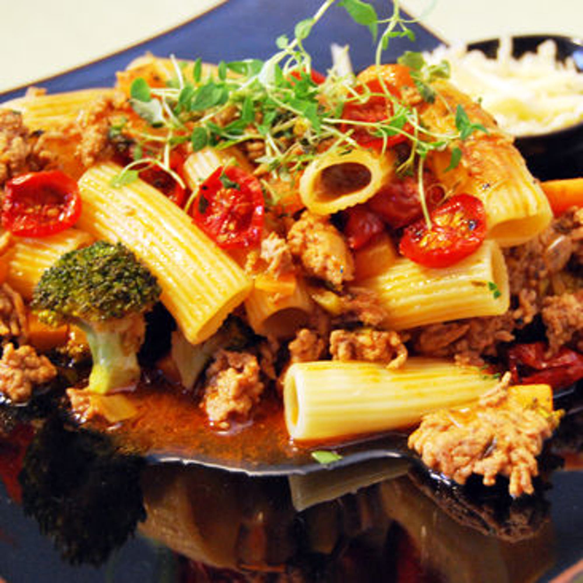 Pasta rigatoni med lammfärsragu