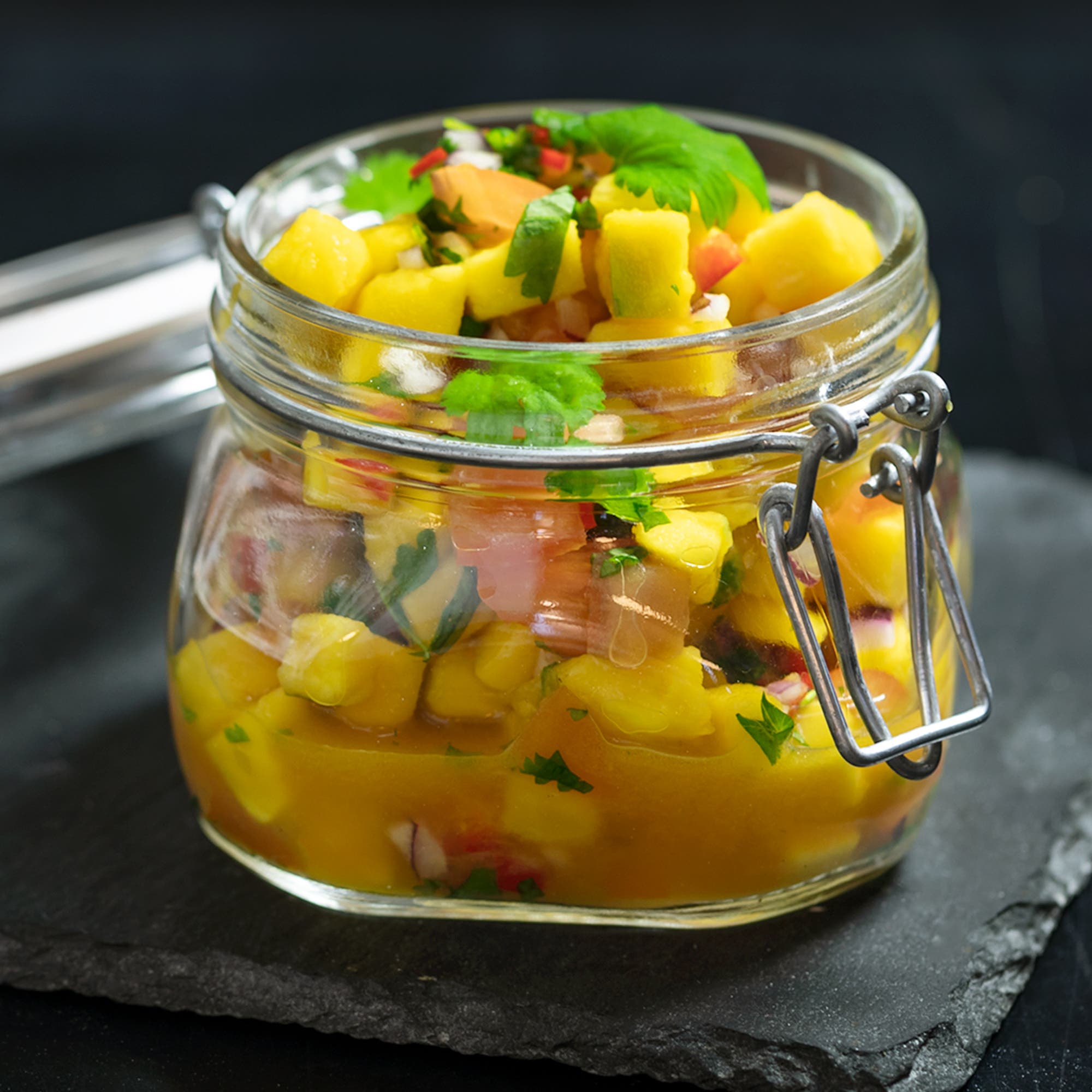 Mangosalsa med lime