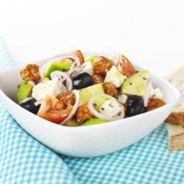 Grekisk sallad med miniköttbullar