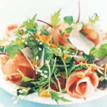Sallad med lufttorkad skinka