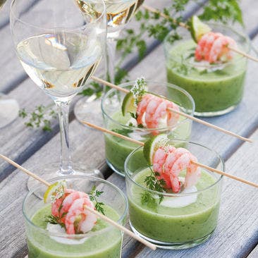 Läskande avokadogazpacho