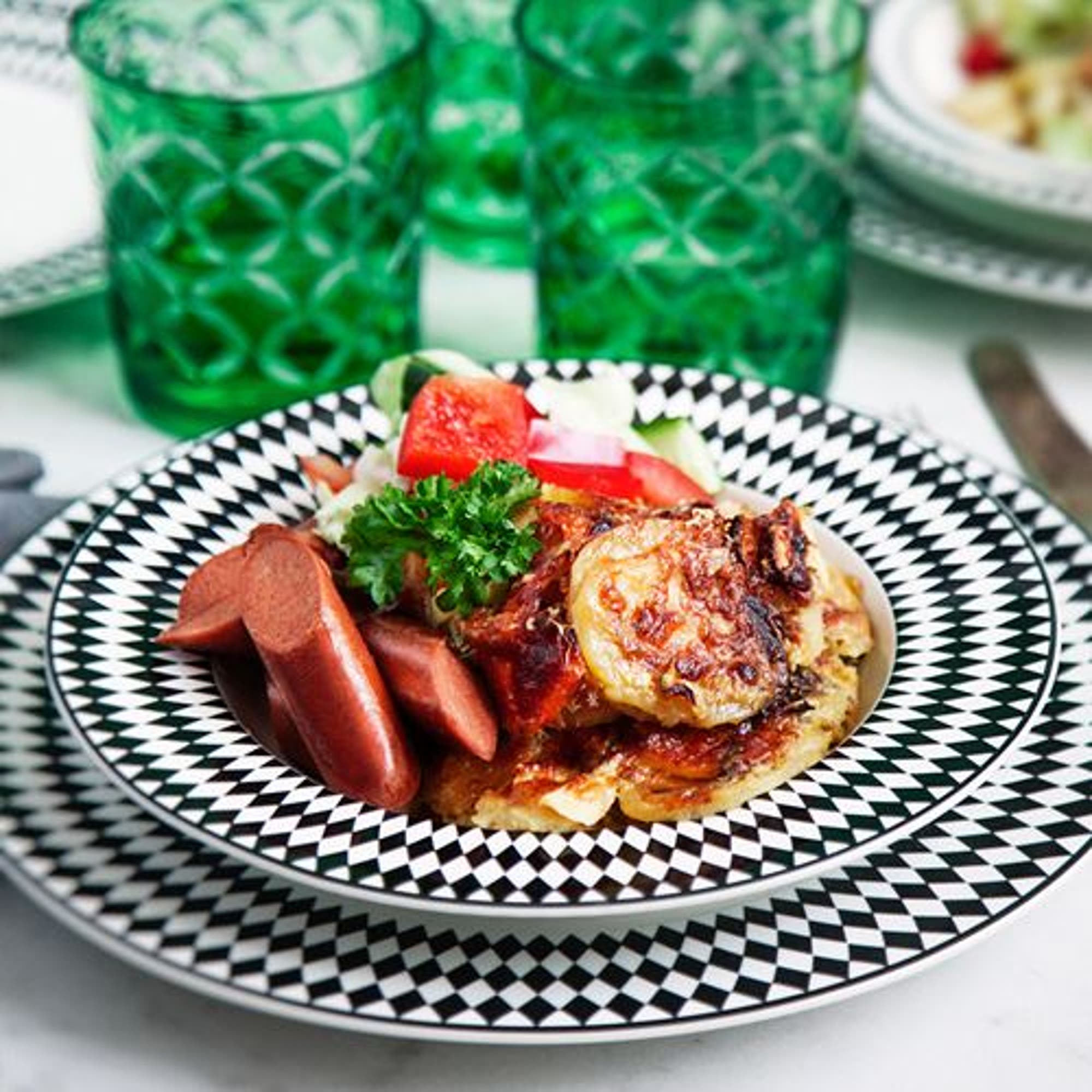 Rotfruktsgratäng med stekt sojakorv