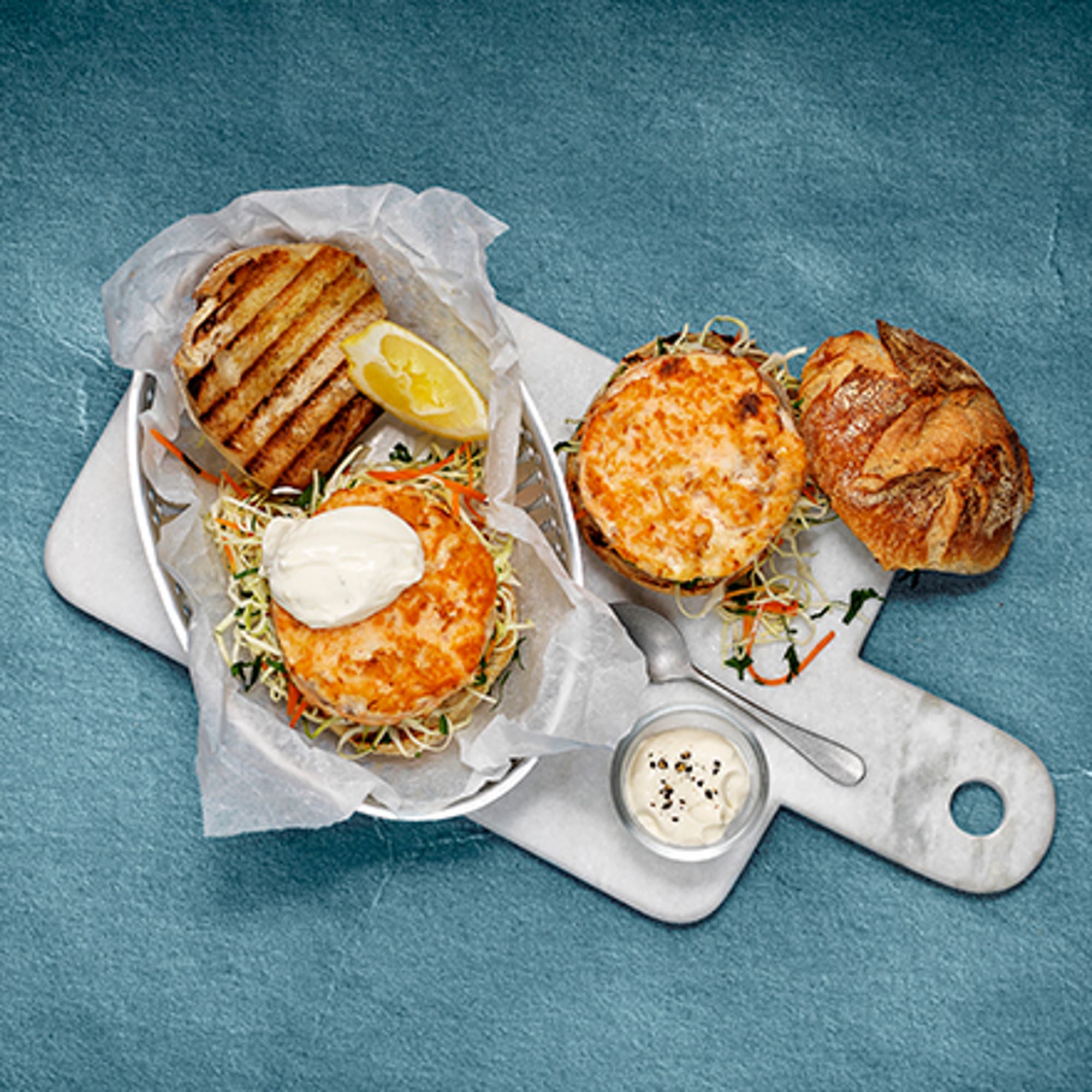 Fiskburgare med dill och vitlökscrème