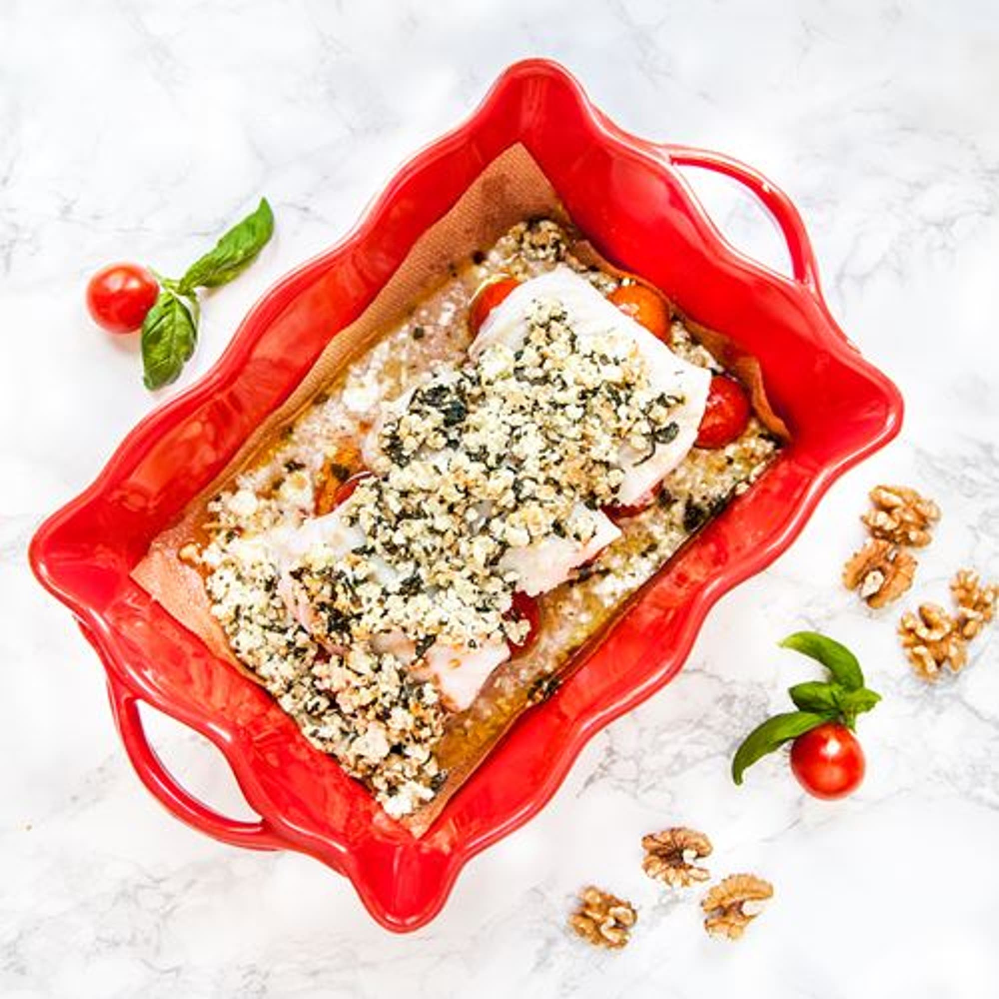 Torsk med fetaostpesto och karamelliserade tomater