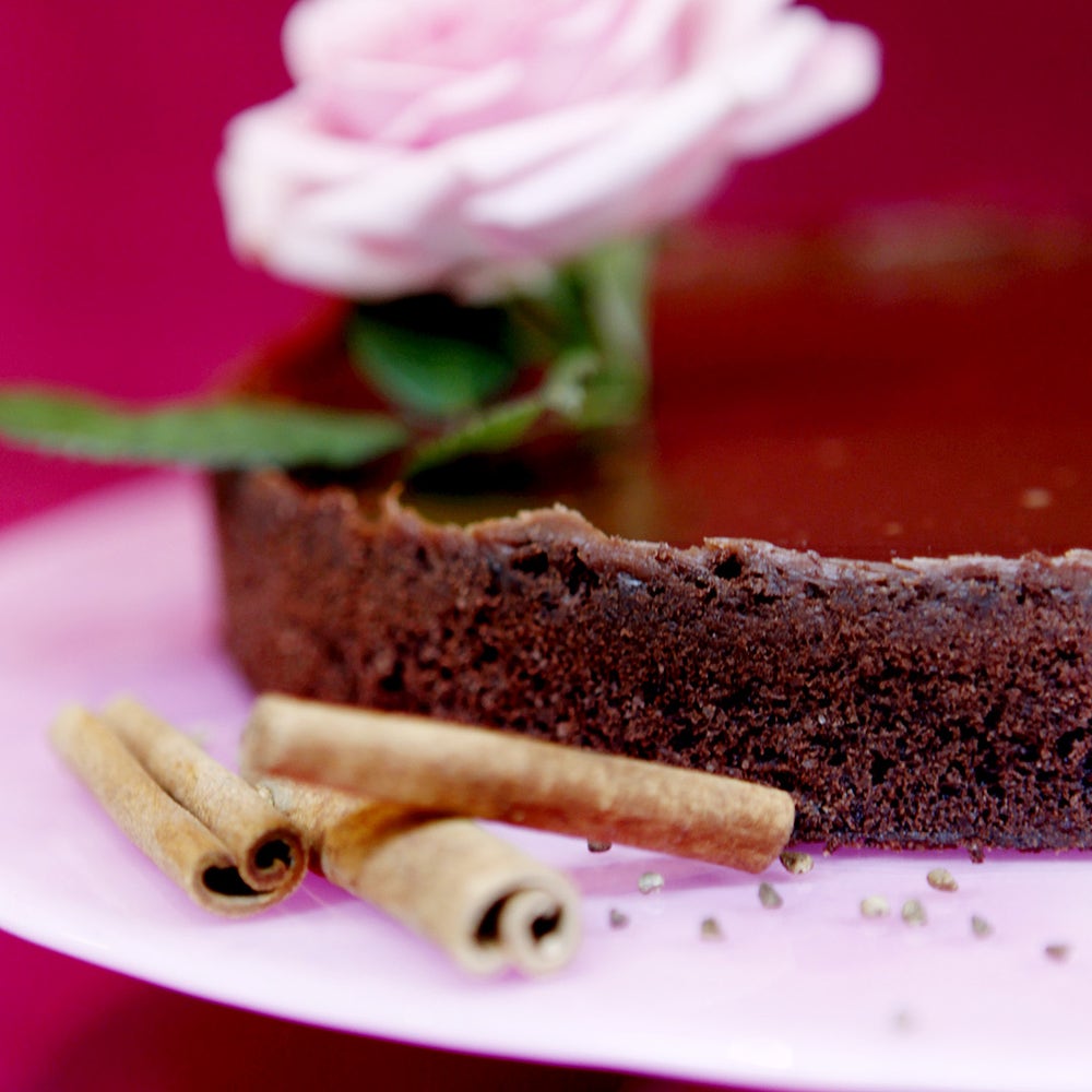 Kladdkaka med kanel- och kardemummafudge