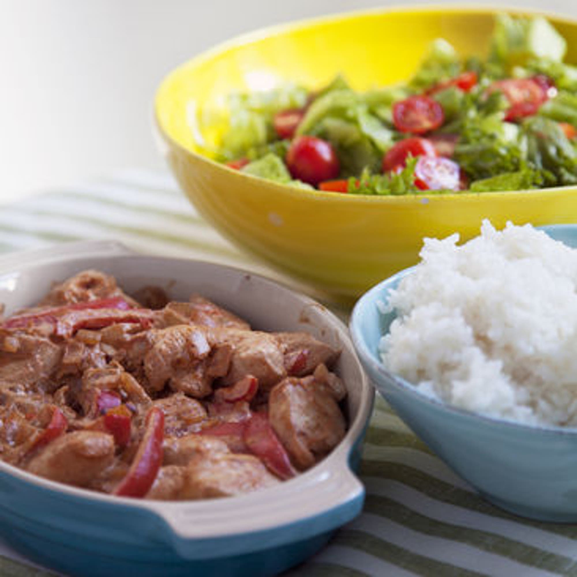 Krämig kyckling med röd curry