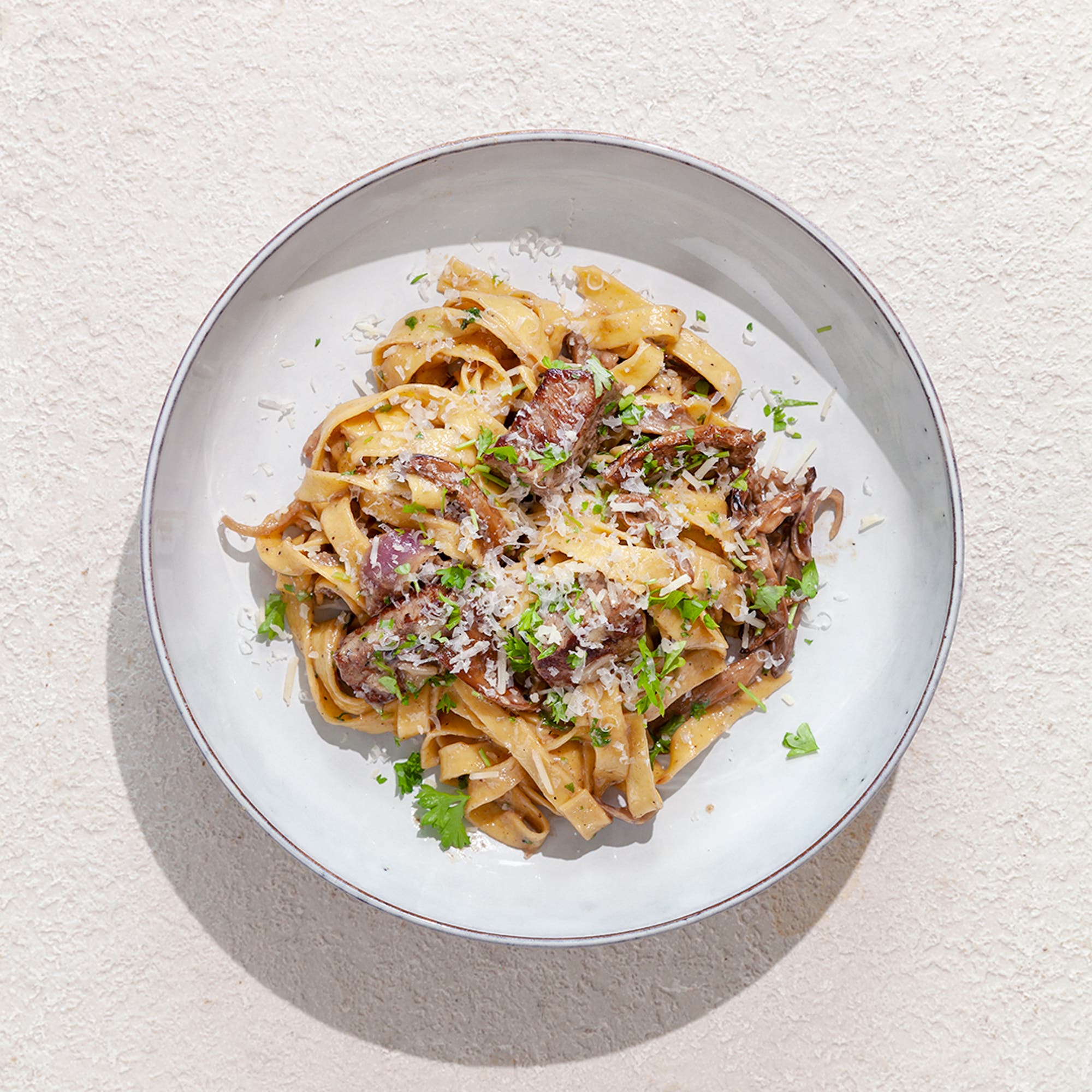 Oxfilépasta med rödvin och parmesan