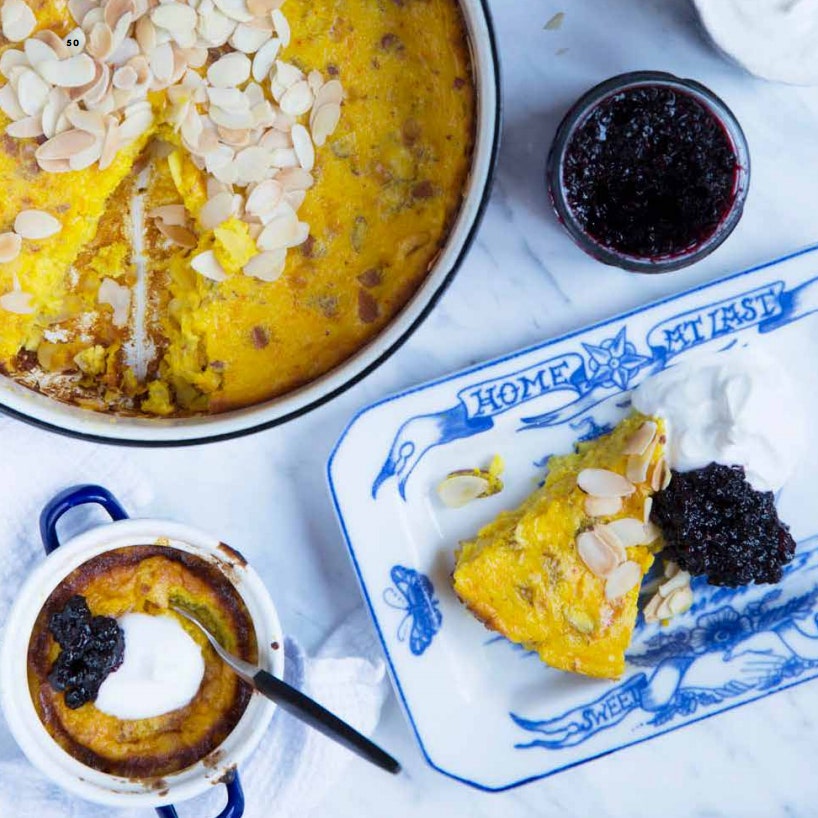 Saffranspannkaka med yoghurtgrädde