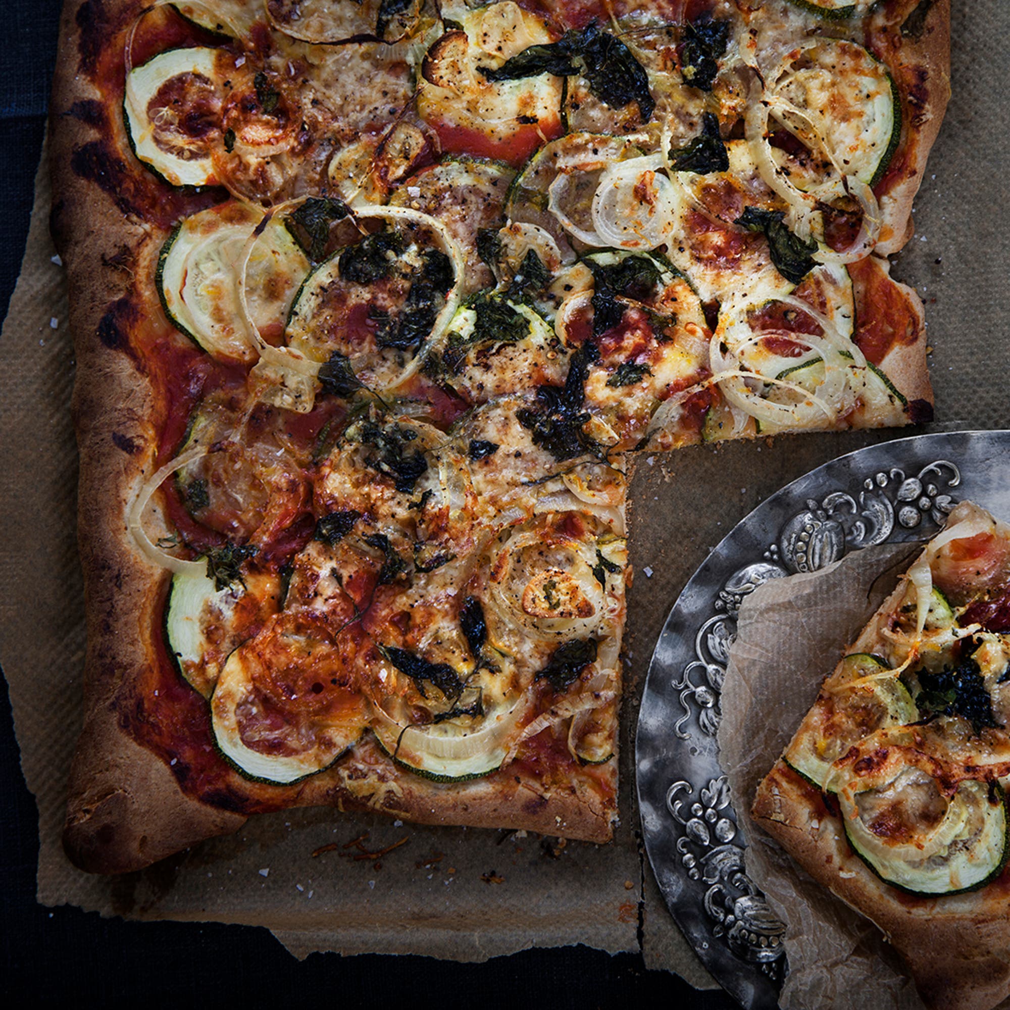 Pizza med zucchini och citron