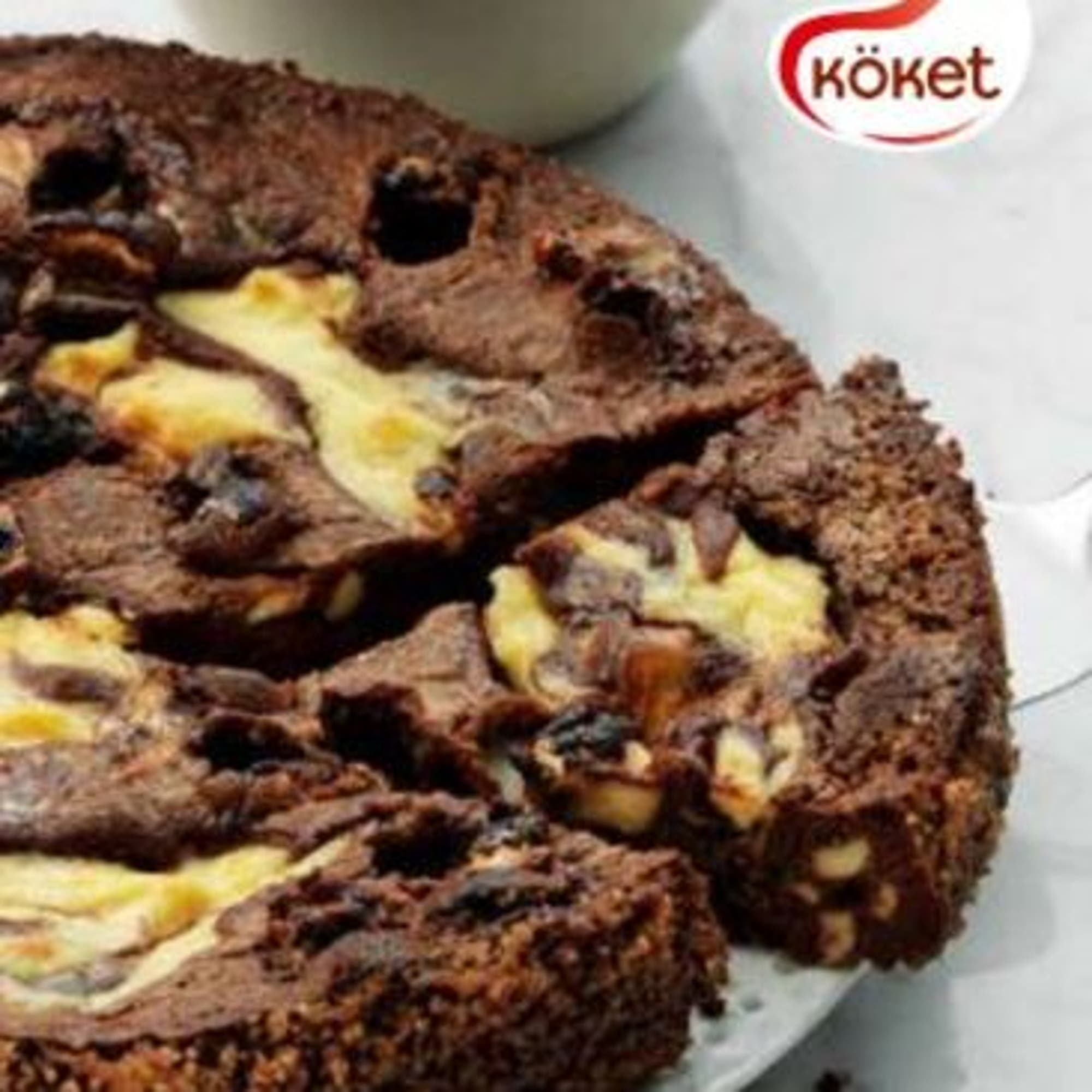 Kladdkaka med Polly och färskostswirl