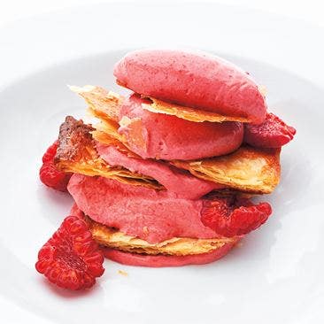 Hallonmousse a la Napoleon