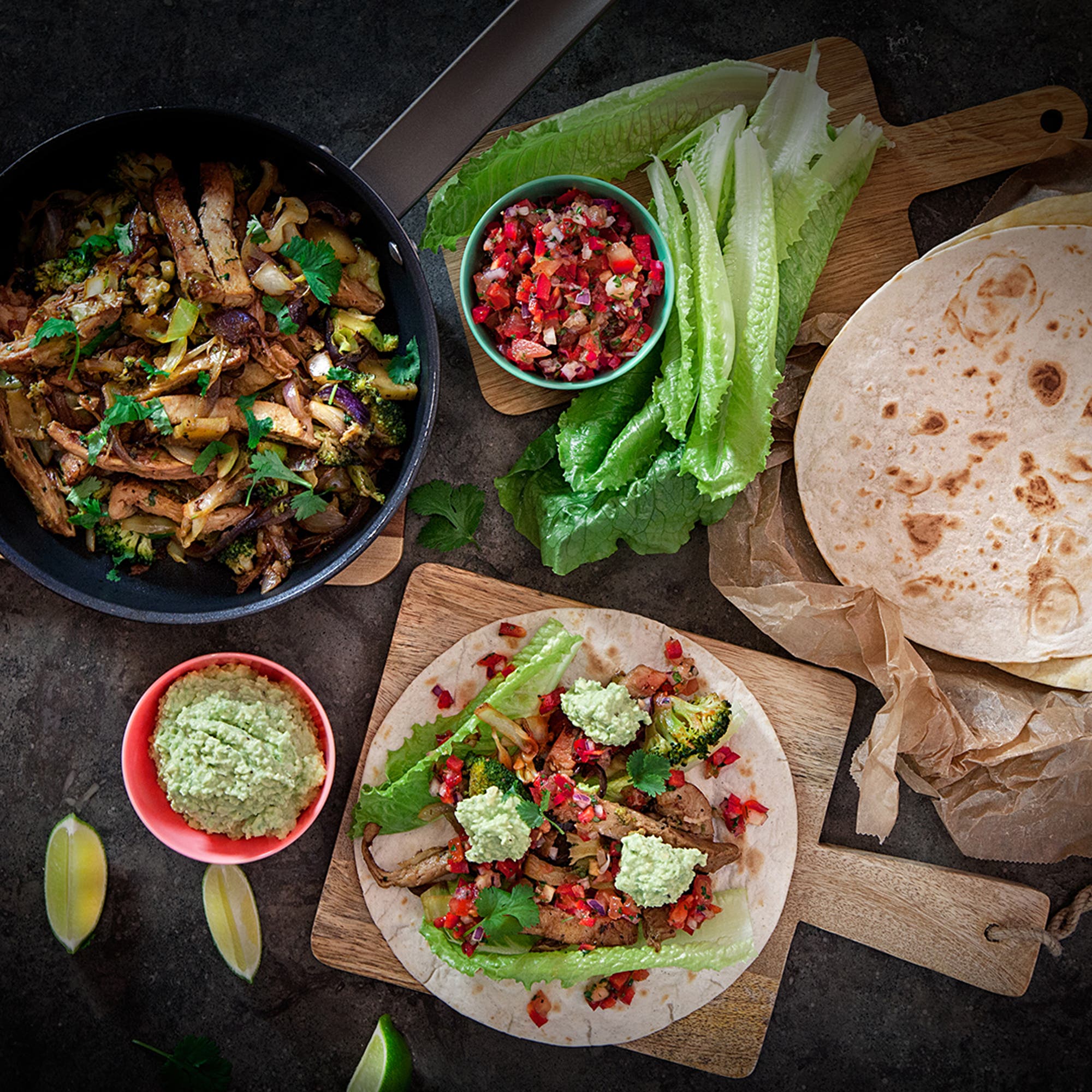 Oumph i wrap med tomat- och koriandersalsa