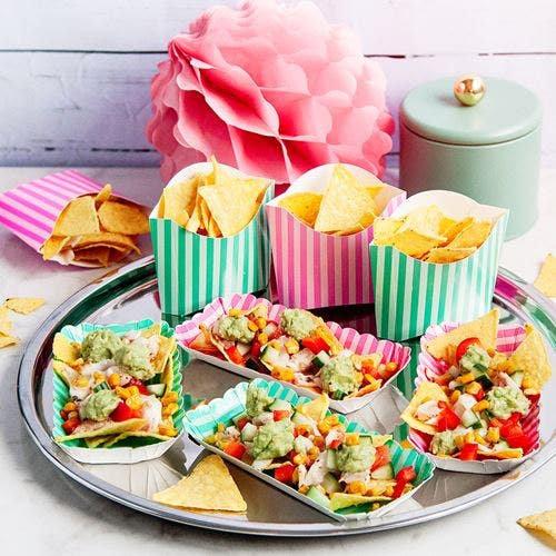 Fish taco med avokado, grönsaksplock och rostad majs