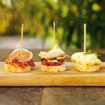 Pintxos med serranoskinka