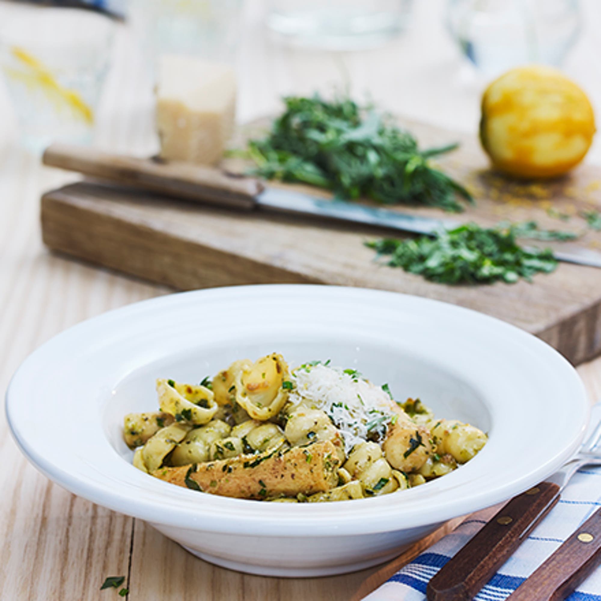 Barilla Gnocchi med svartrot och pesto
