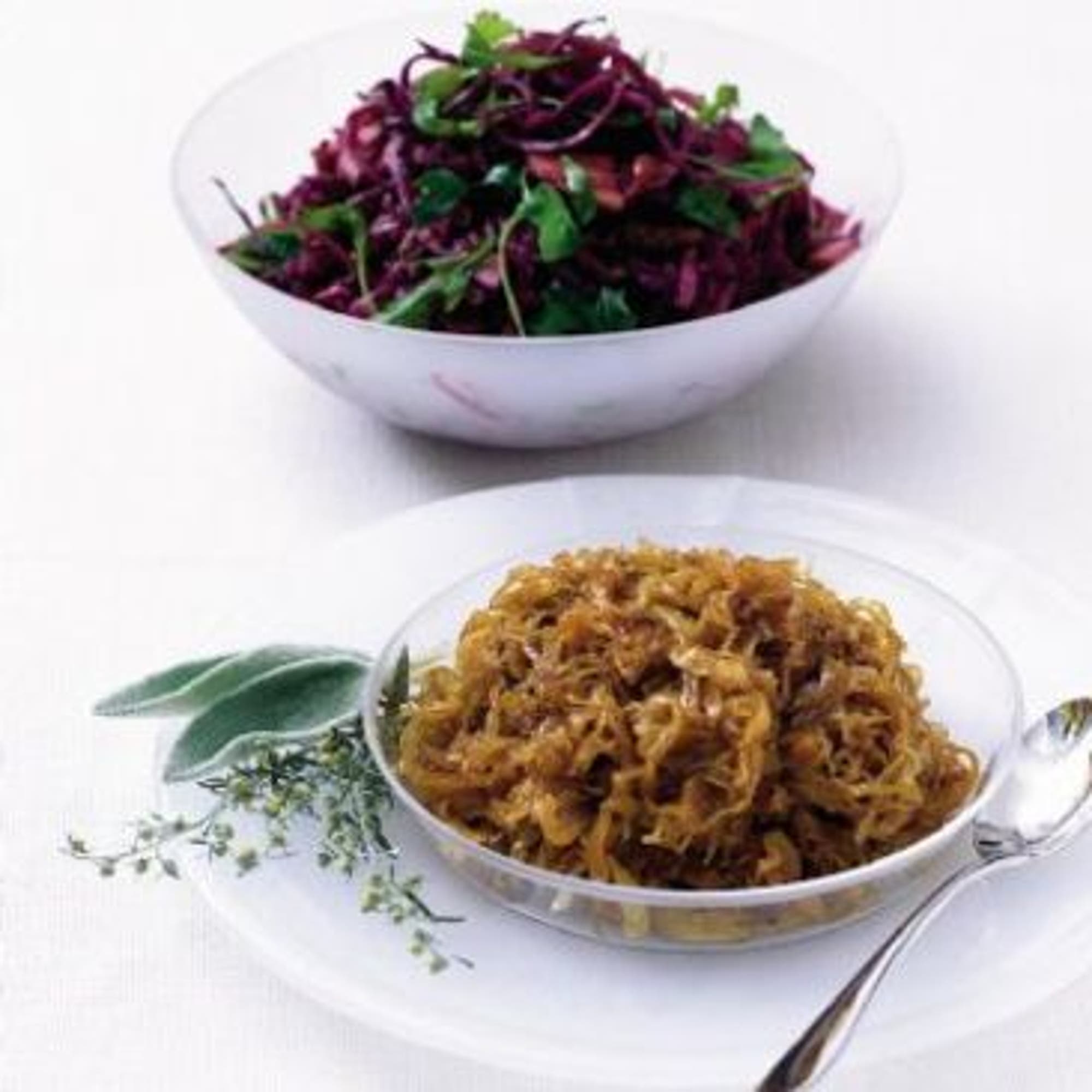 Rödkålssallad med balsamvinäger