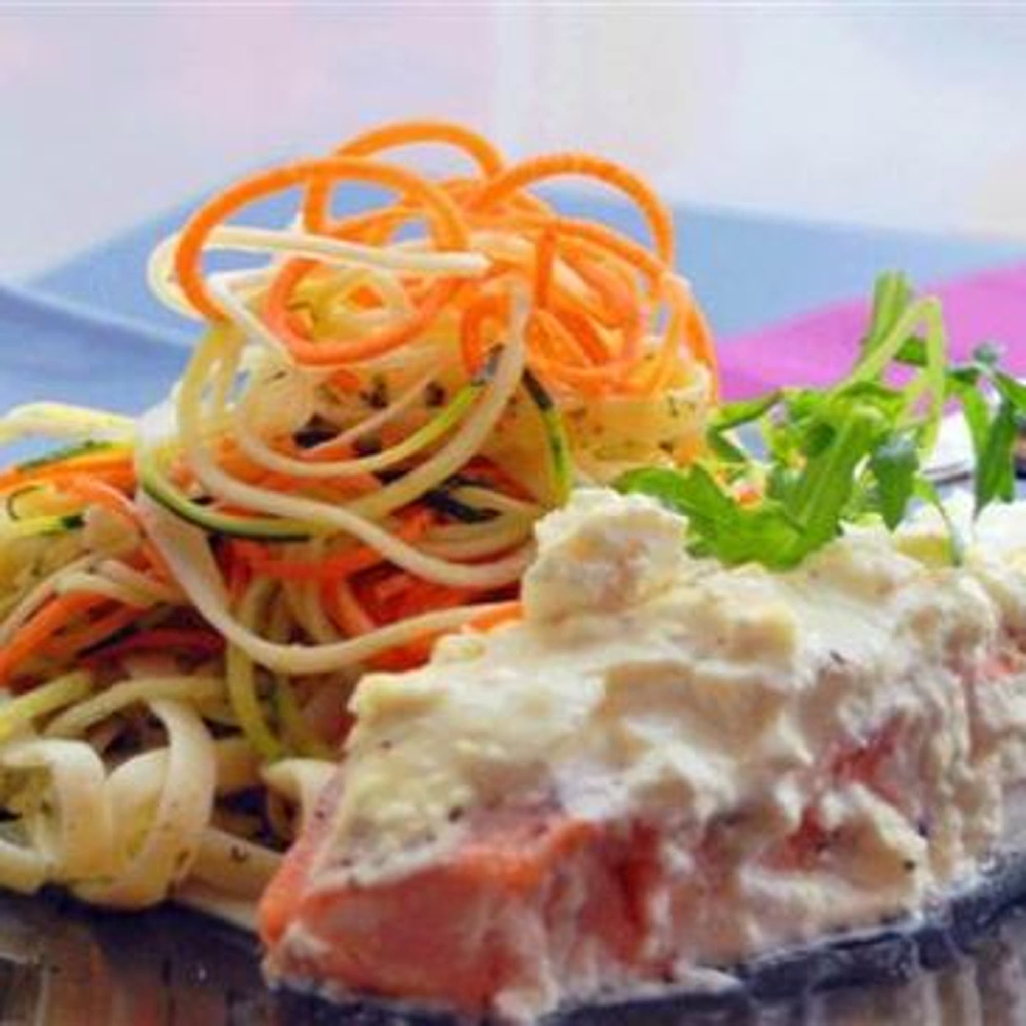 Krämig lax med grönsakspasta