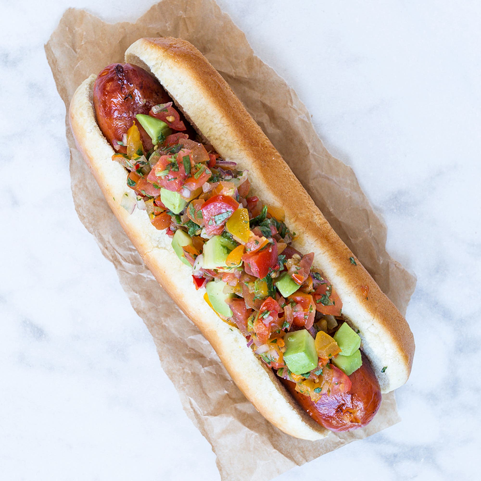 Chorizo i brioche med pico de gallo