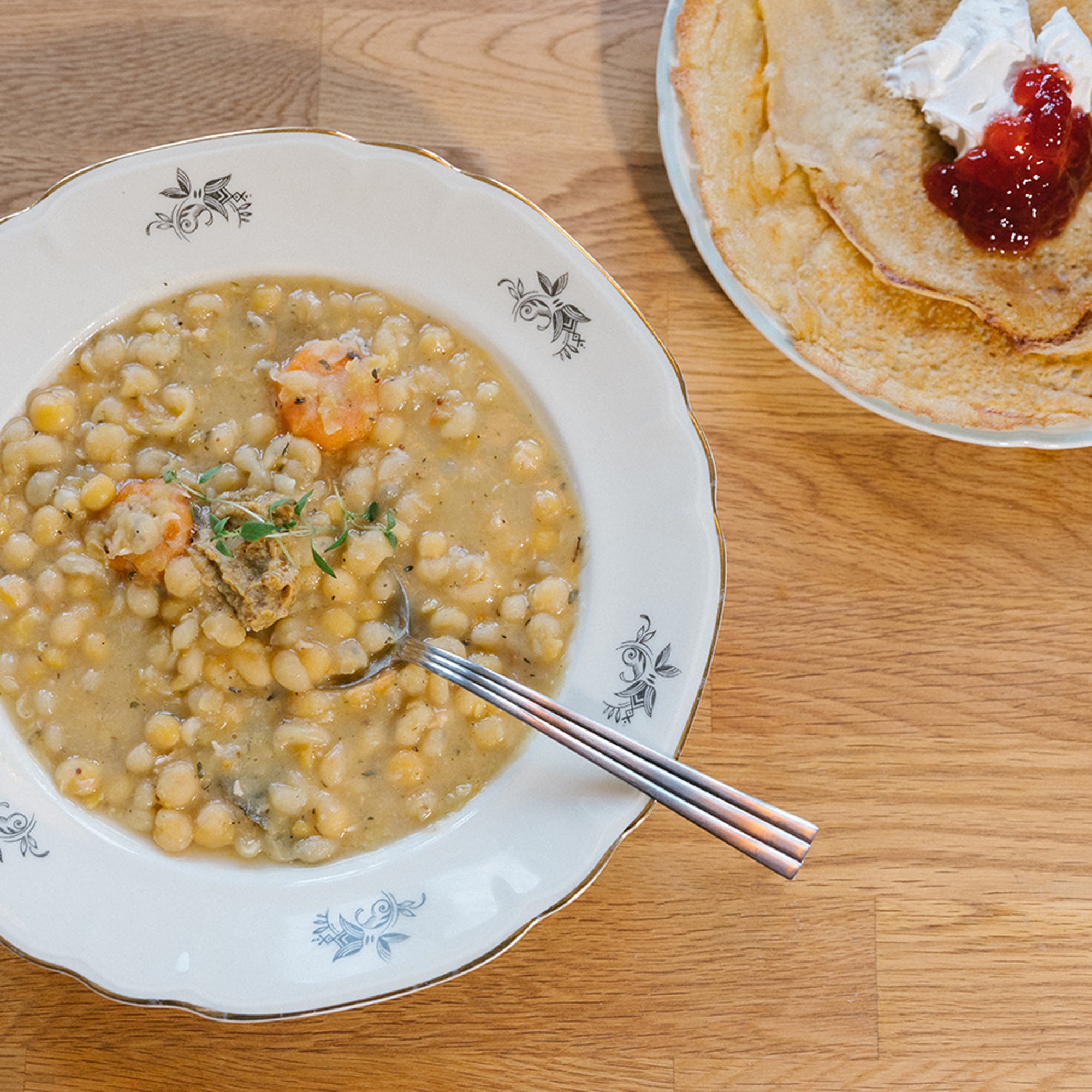 Ärtsoppa och pannkakor VEGO