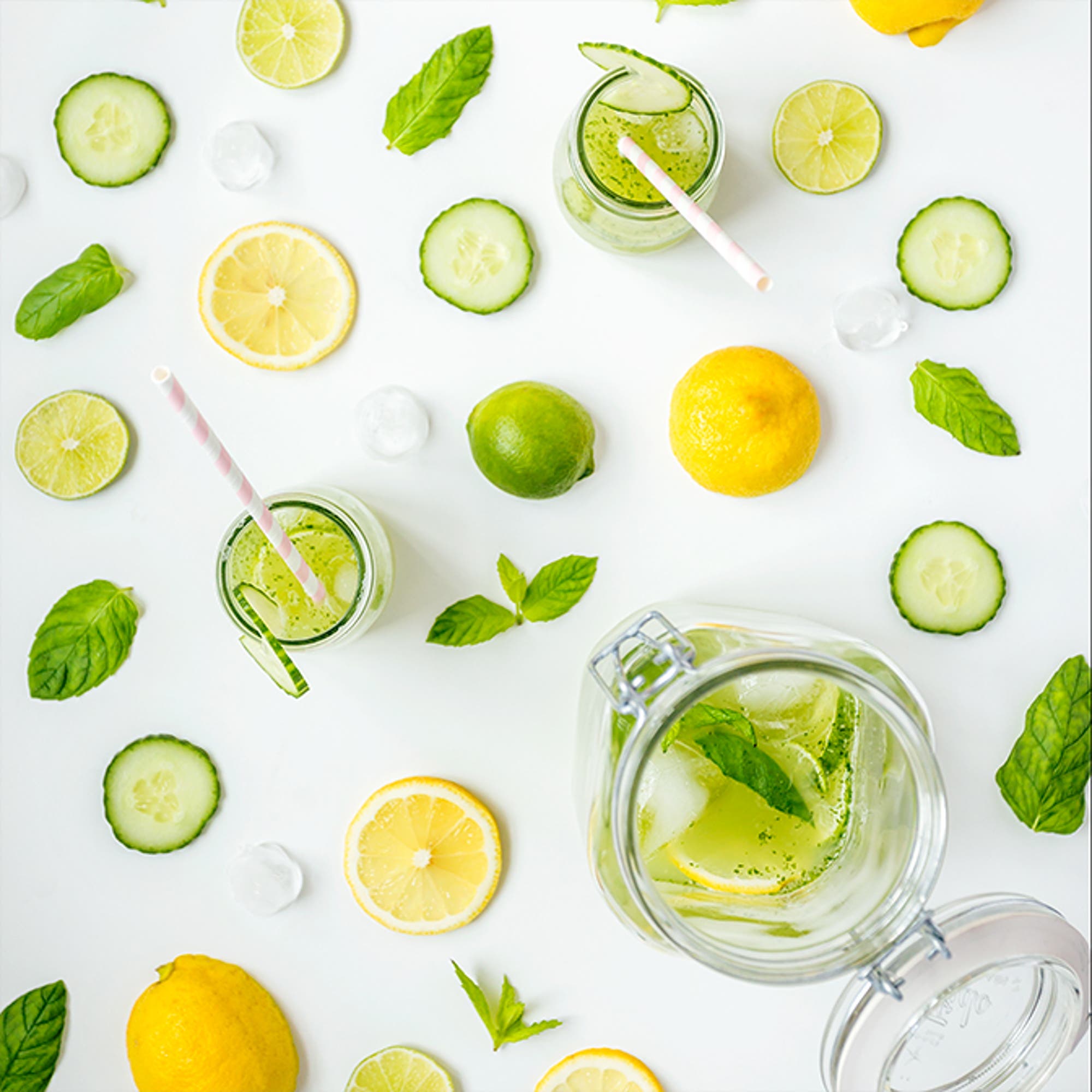 Lemonad med mynta, gurka och lime