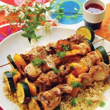 Asiatiska kycklingspett med sweet chilisås