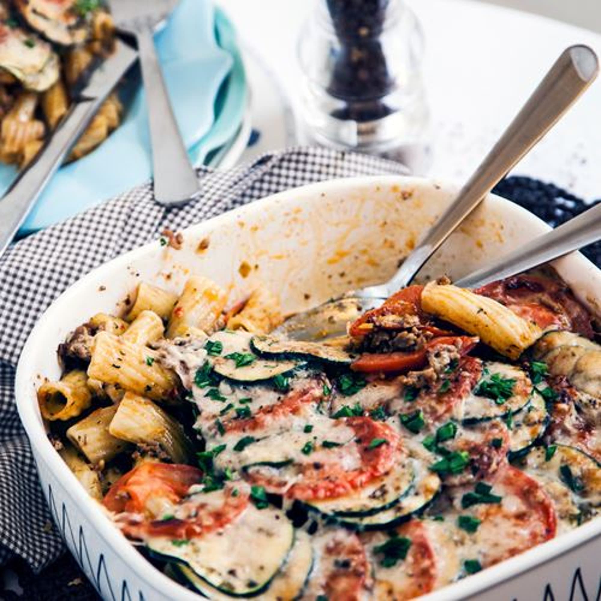Provencalsk nötfärsgratäng med tomat och parmesan