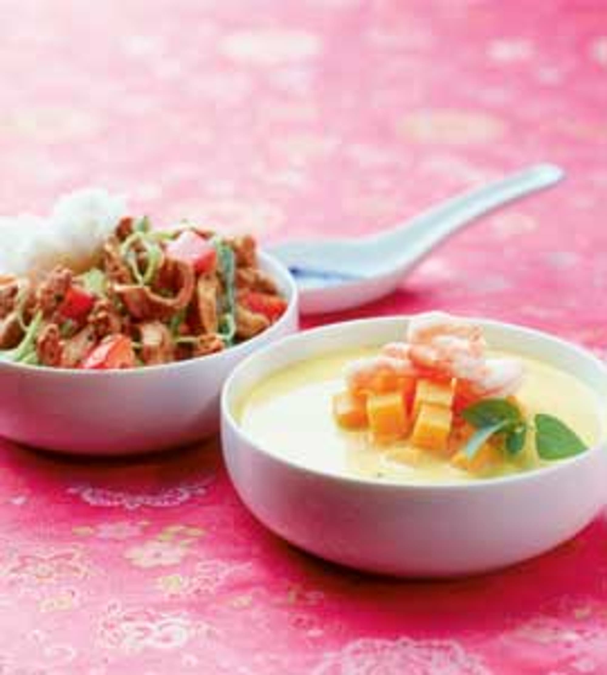 Fläskkött med kokosmjölk och röd curry
