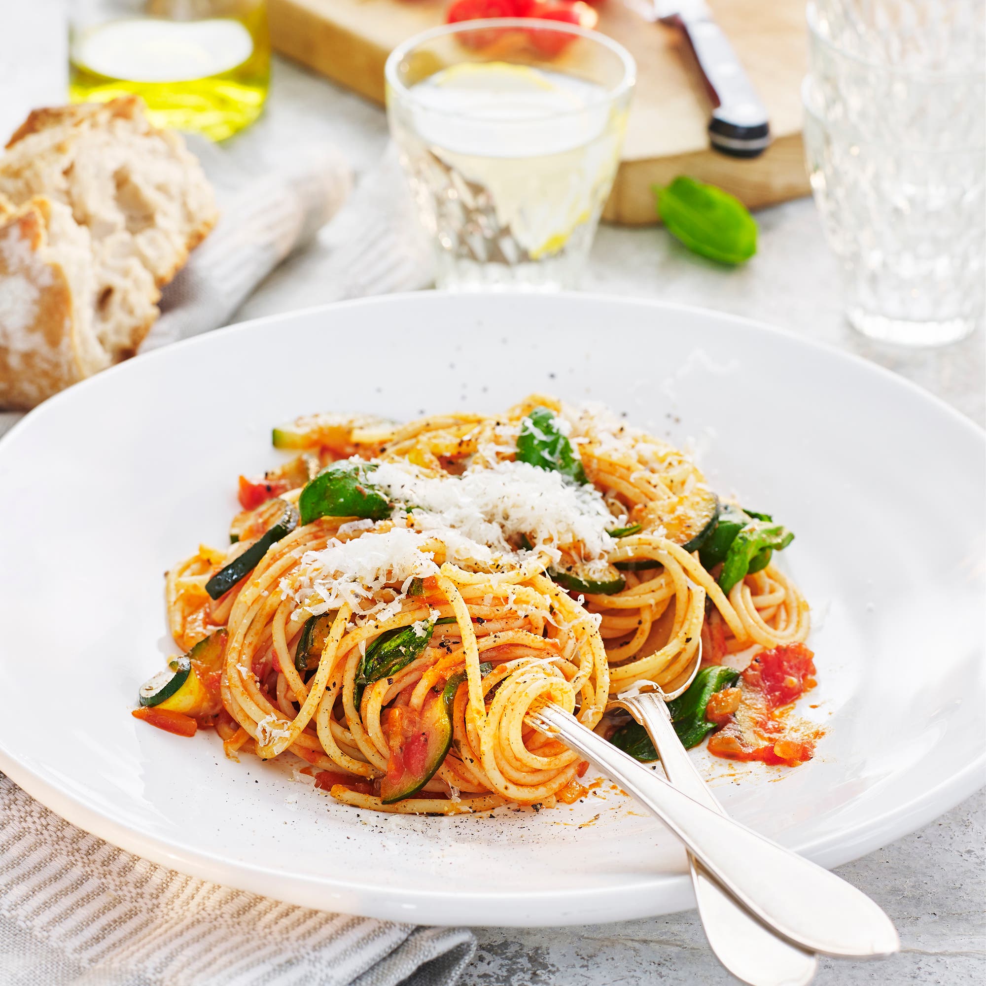 Barilla Spaghetti med Barilla Basilico och parmesan