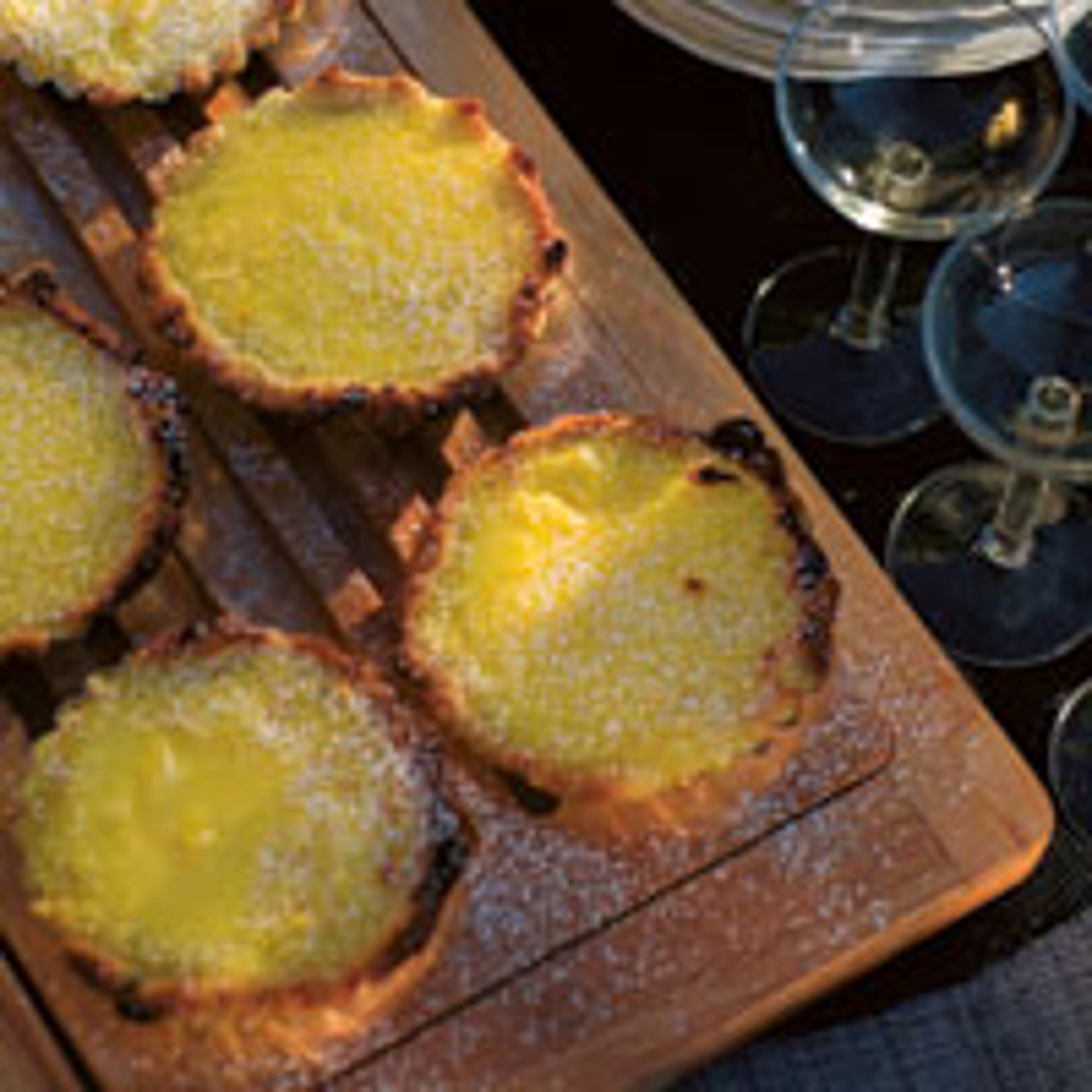 Citronpaj i portionsformar