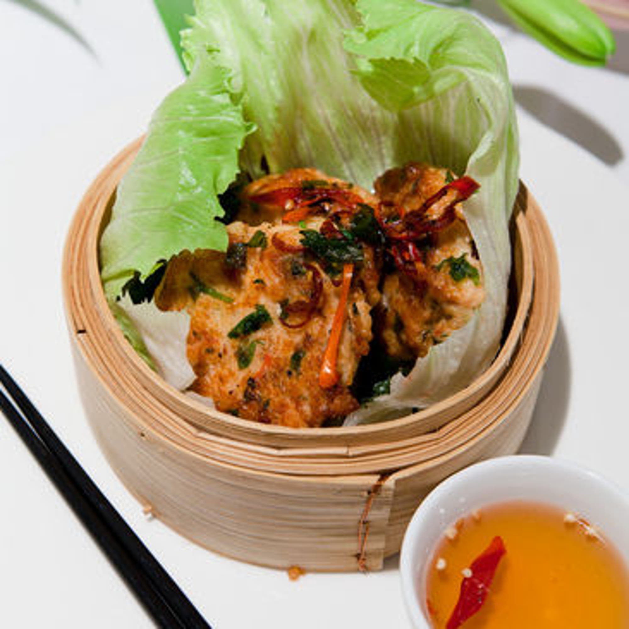 Thailändska fiskkakor med Nouc Cham
