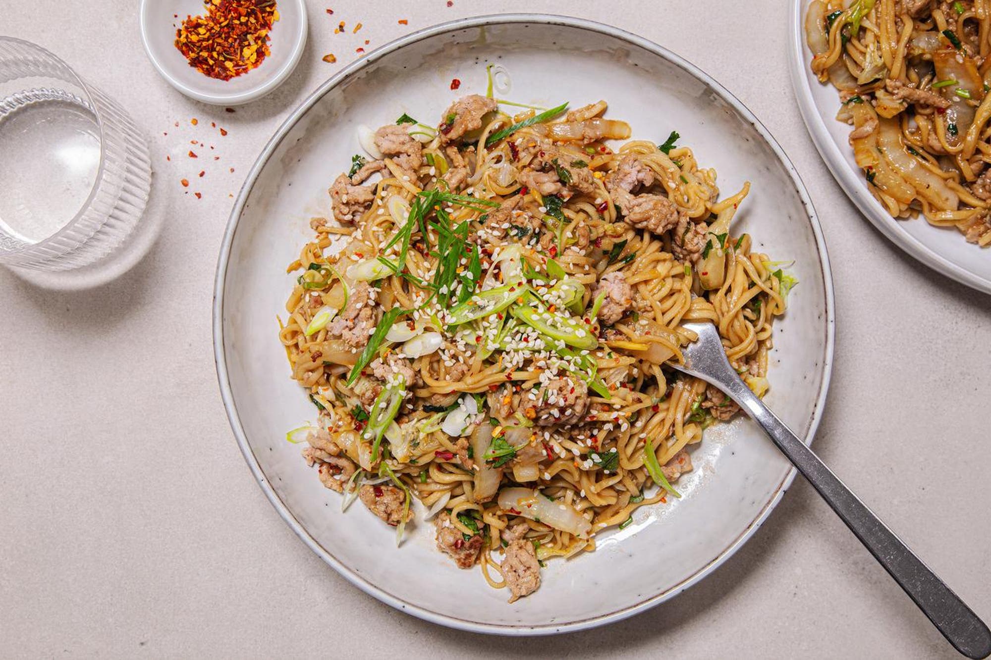 Nudelwok med fläsk och ingefära