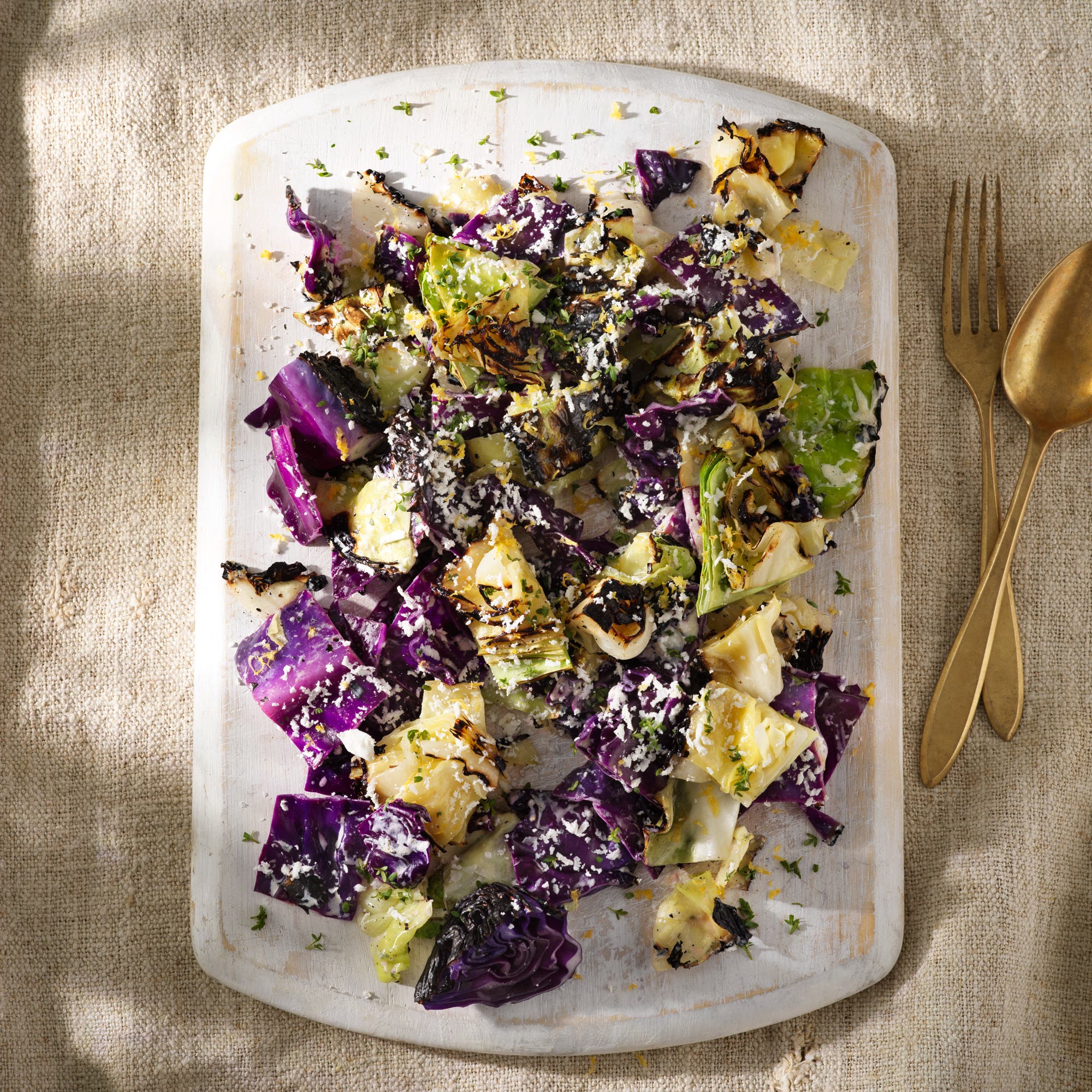 Grillad spetskålssallad