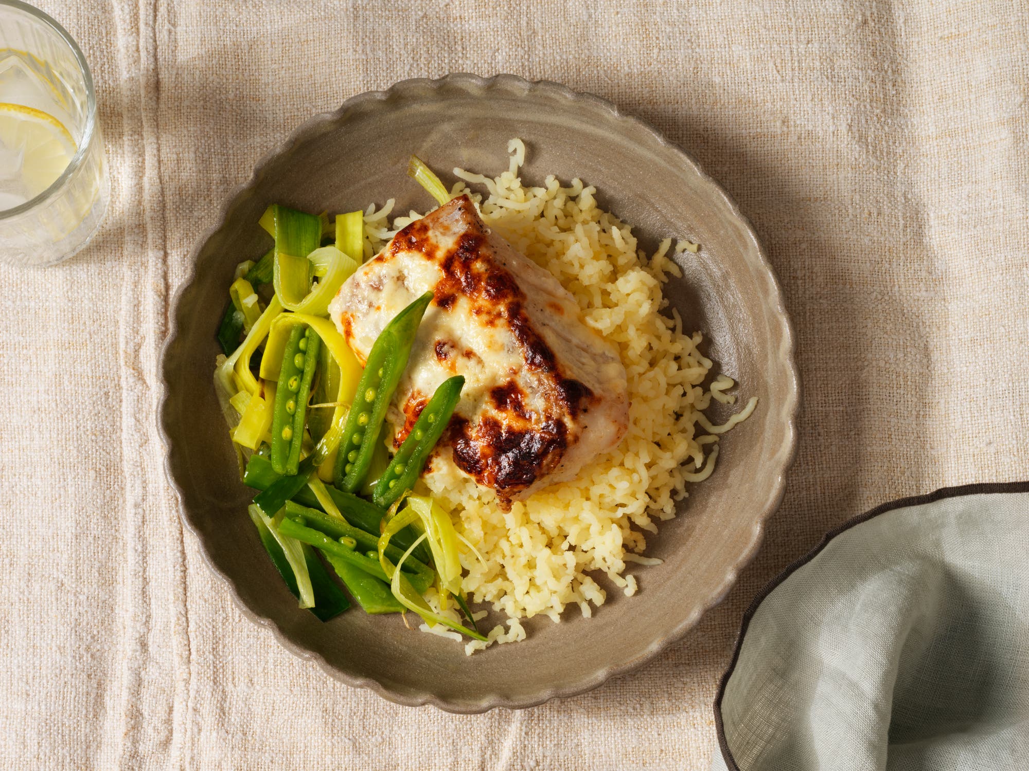 Parmesangratinerad torskrygg med pressad potatis