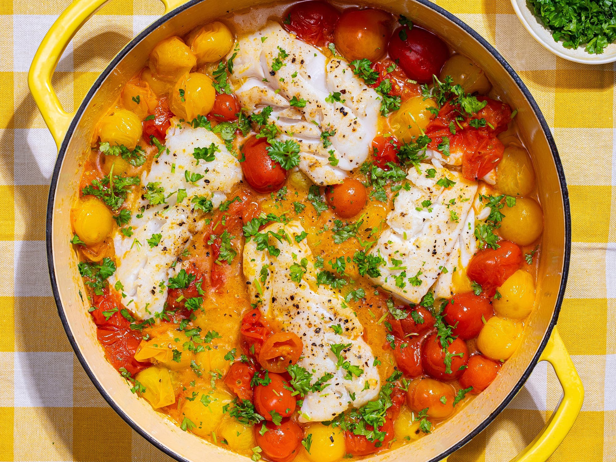 Allt-i-ett-panna med torsk och tomat