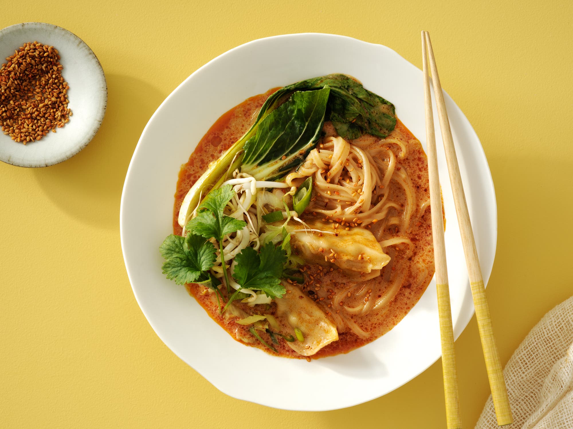 Röd currysoppa med dumplings